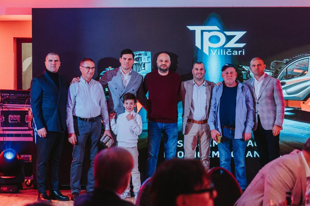 Božićni domjenak ispunjen emocijama, glazbom i posebnim trenucima